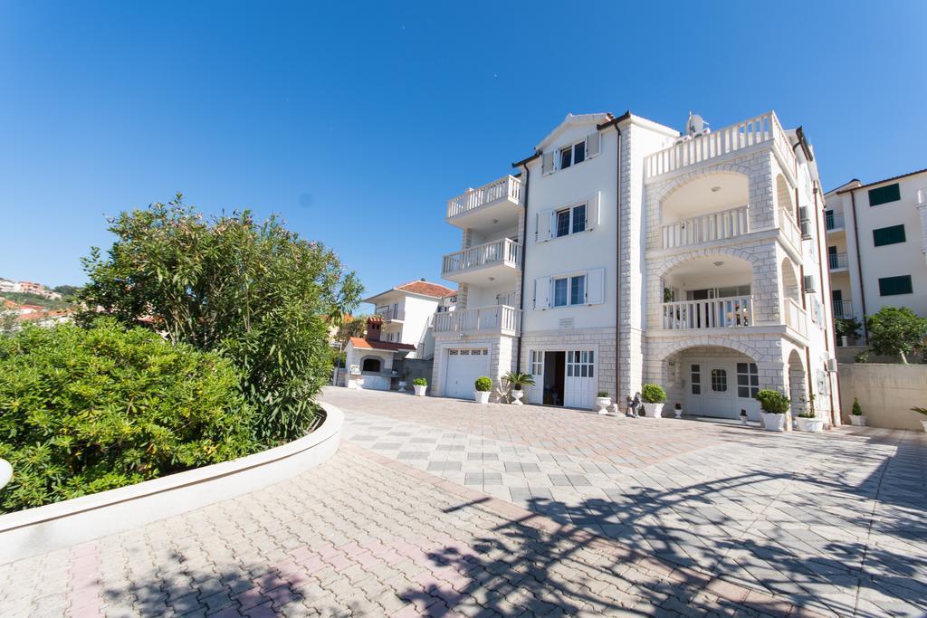 Villa Snjezana Трогир Екстериор снимка
