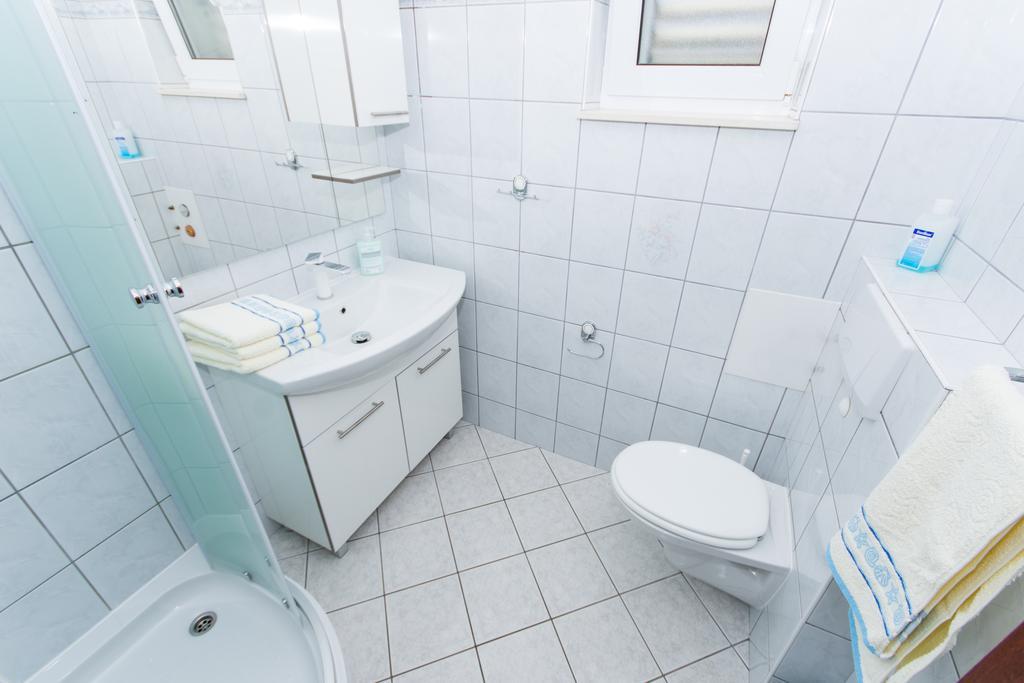 Villa Snjezana Трогир Екстериор снимка
