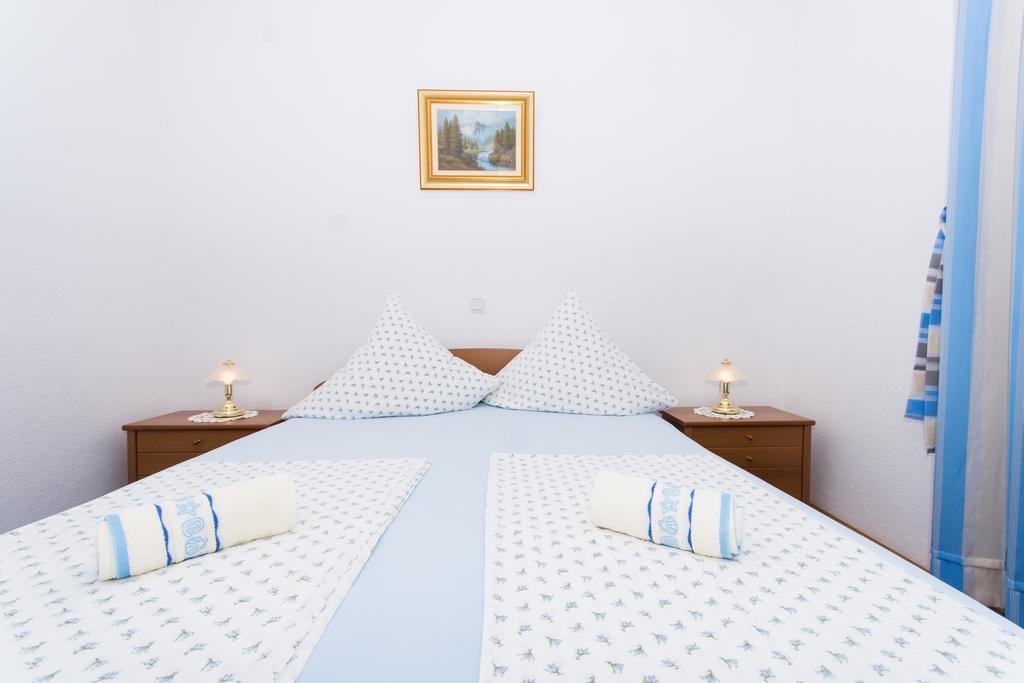 Villa Snjezana Трогир Екстериор снимка