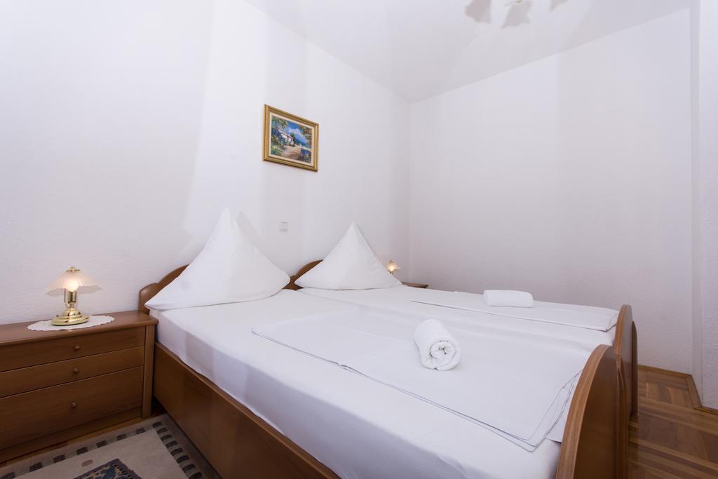 Villa Snjezana Трогир Екстериор снимка