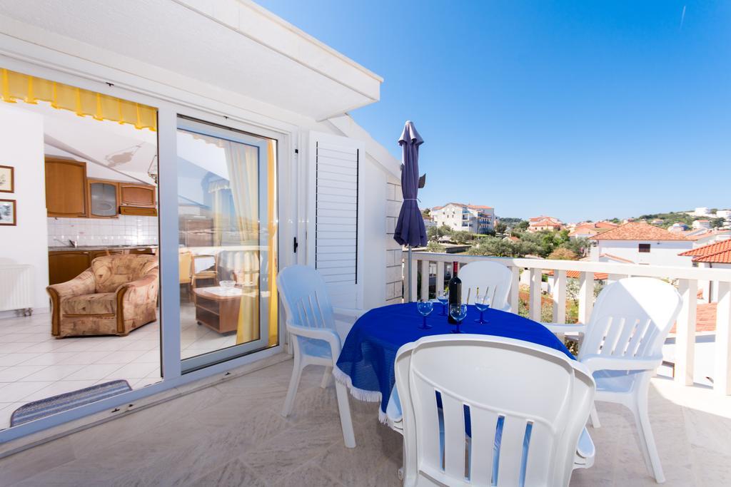 Villa Snjezana Трогир Екстериор снимка