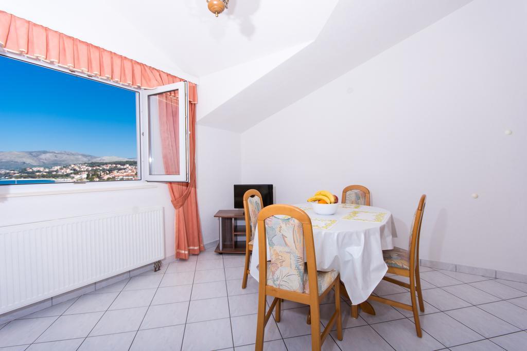 Villa Snjezana Трогир Екстериор снимка